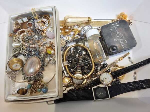 JEWELLERY
