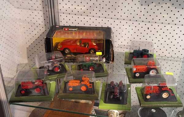 MODEL TRACTORS