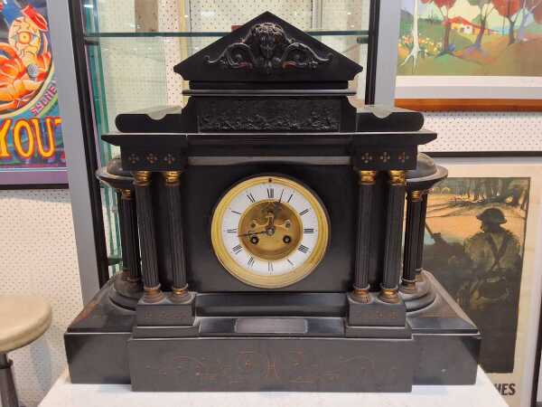MANTEL CLOCK