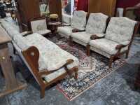 LOUNGE SUITE