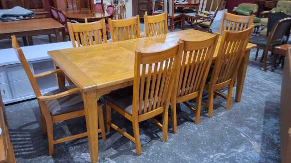 DINING SUITE