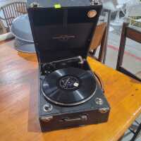 RECORD PLAYER