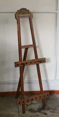 Easel