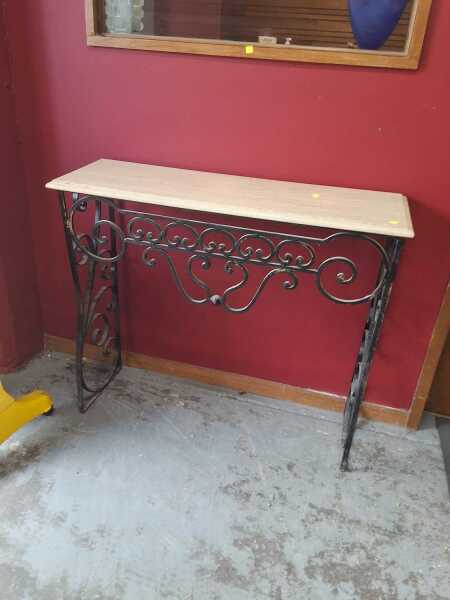 HALL CONSOLE