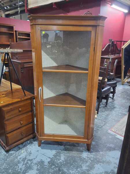 CORNER CABINET
