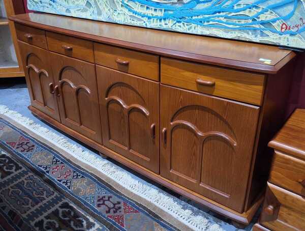 SIDEBOARD
