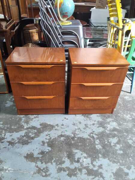 BEDSIDE CABINETS