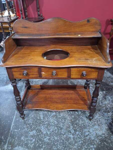WASH STAND