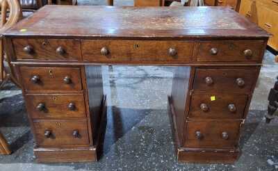 Petite Pedestal Desk