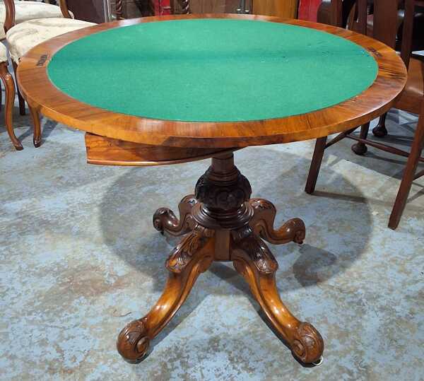 GAMES TABLE