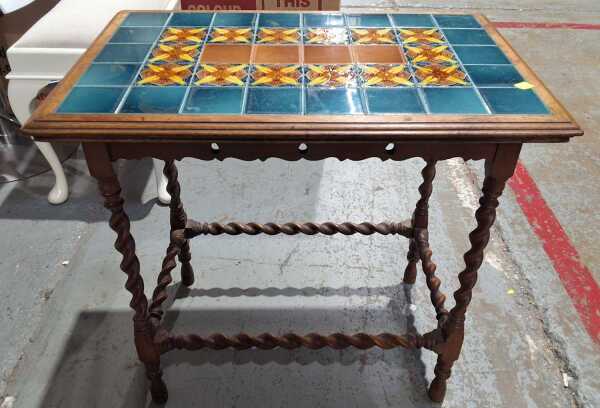 SIDE TABLE