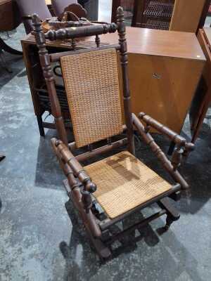 Dexter Rocker