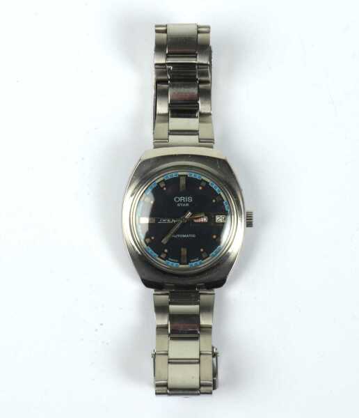 WRISTWATCH