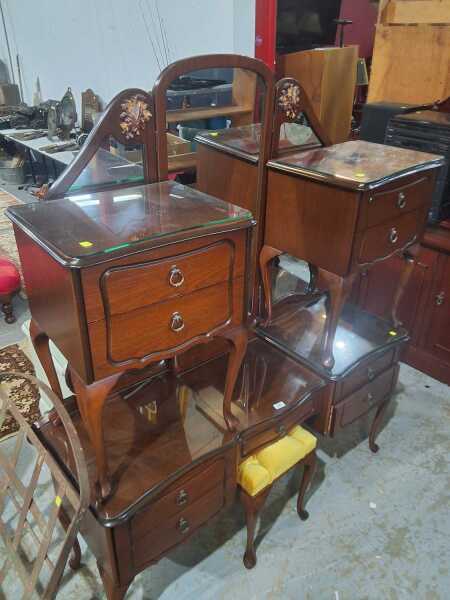 BEDROOM SET