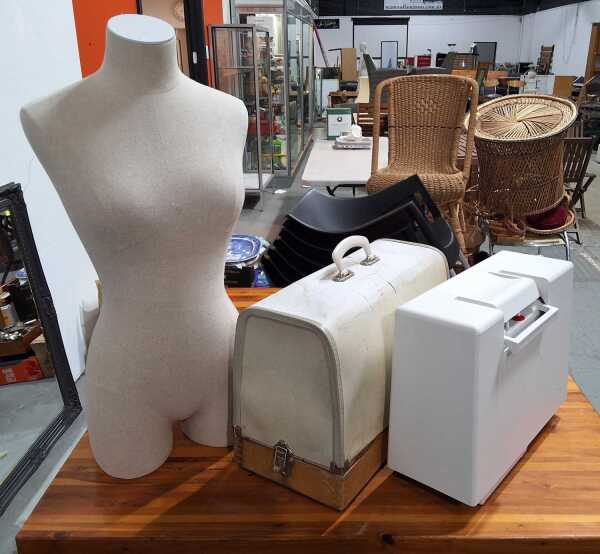 SEWING LOT
