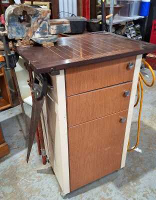 WORK BENCH