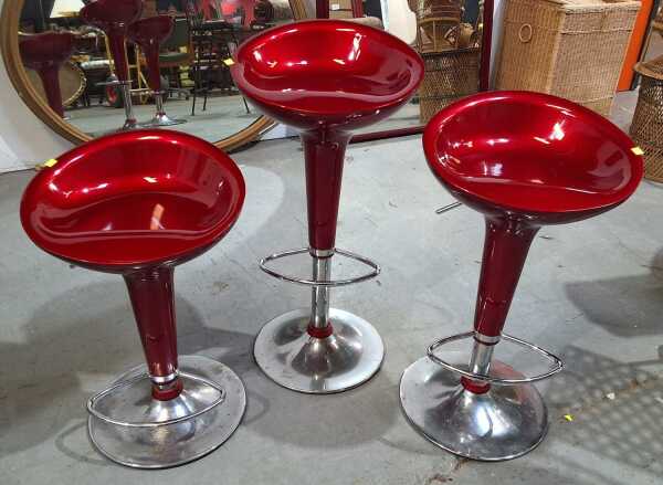 BAR STOOLS