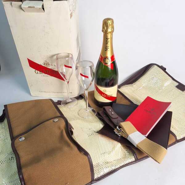 G.H. MUMM