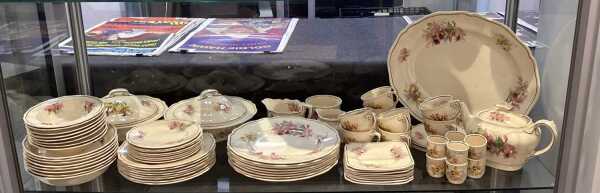 ROYAL DOULTON ORCHID