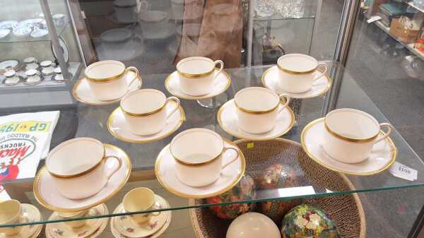 COALPORT TEA CUPS