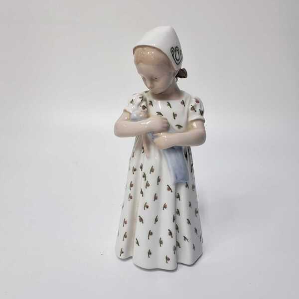 BING & GR&Oslash;NDAHL FIGURE