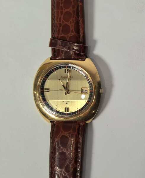 WRISTWATCH