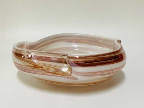 ART GLASS BOWL