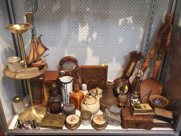 HOMEWARES