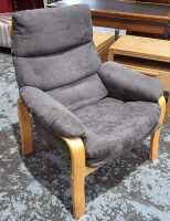 ARM CHAIR