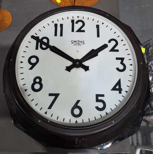 STATION CLOCK