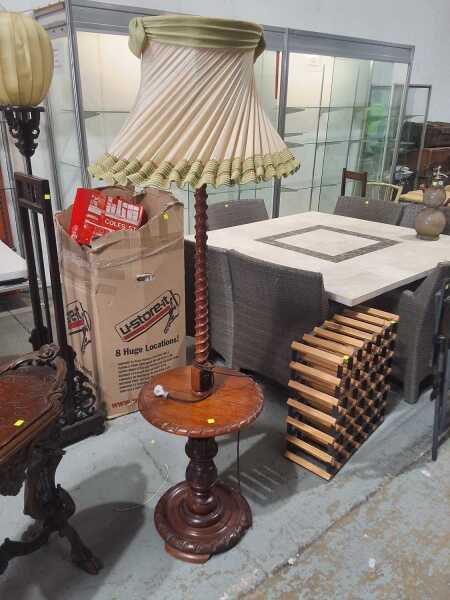 STANDARD LAMP