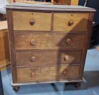 CHEST OF DRAWERS