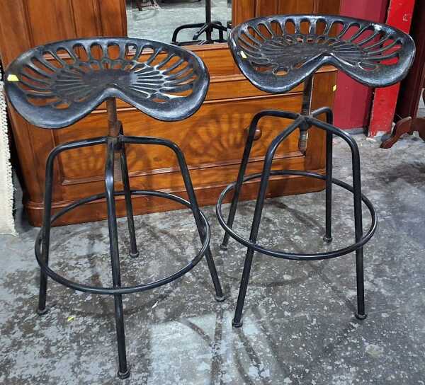 TRACTOR SEAT STOOLS