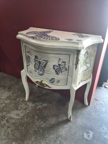 SIDE CABINET