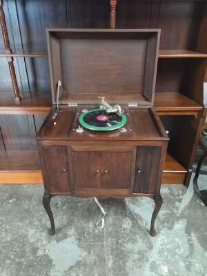 Gramophone