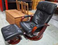 RECLINER AND STOOL