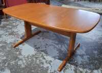 MID-CENTURY DINING TABLE