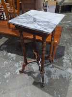 JARDINIERE TABLE