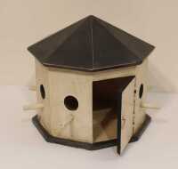 BIRD HIDE