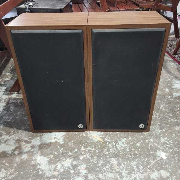 STEREO SPEAKERS
