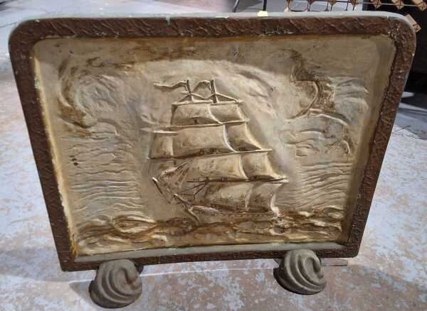 FIRE SCREEN