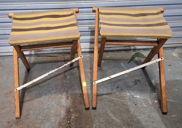 STOOLS