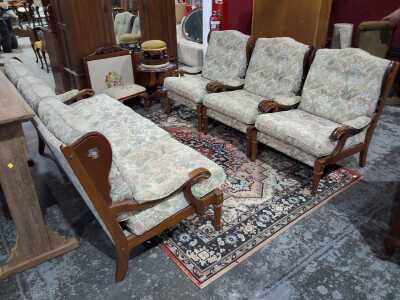 Lounge Suite