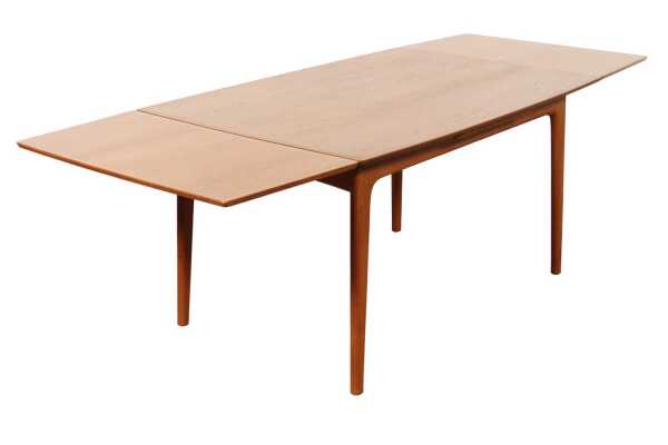 EXTENSION DINING TABLE