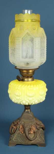 BANQUET LAMP