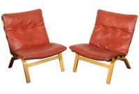 PAIR OF LOUNGE CHAIRS