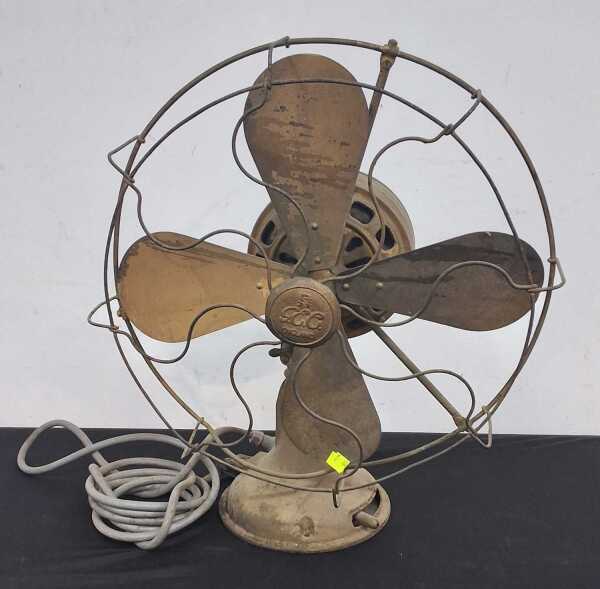 DESK FAN