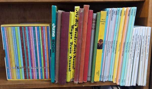 CHILDRENS BOOKS