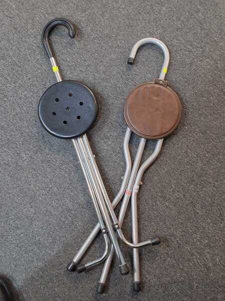 SHOOTING STICKS