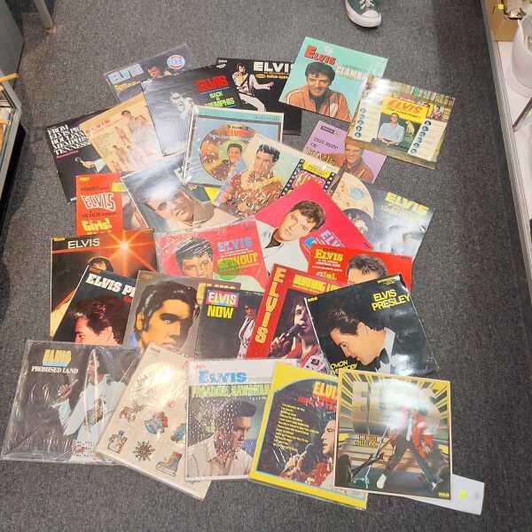 ELVIS RECORDS